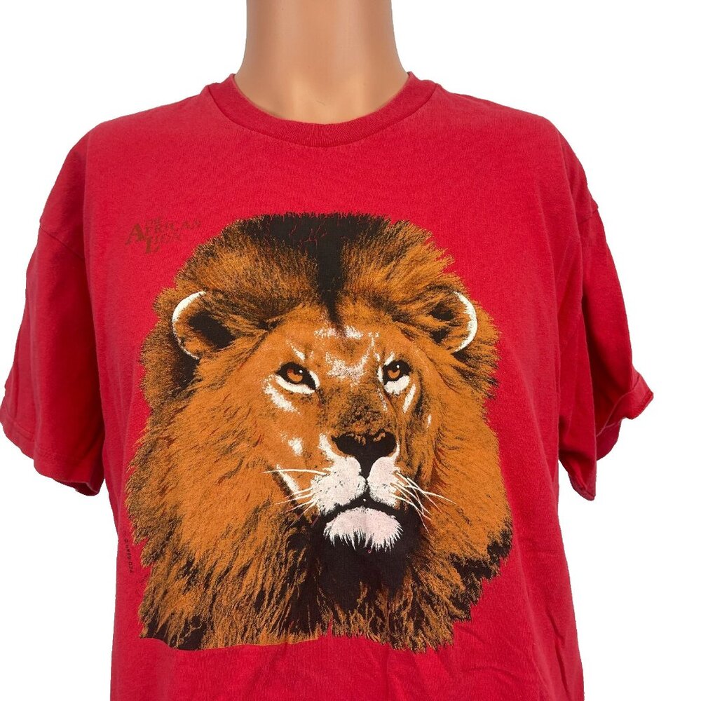 Lion T Shirt Mens Size L Red African Safari Portrait